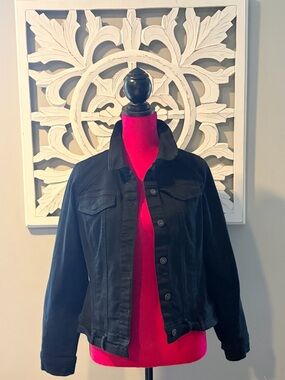 Gloria Vanderbilt “Melanie” Black Denim Jacket – Size M